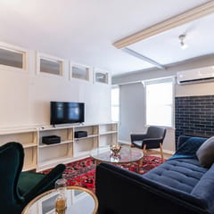 Business Bliss: Stylish Pad for Long Stays in Lou