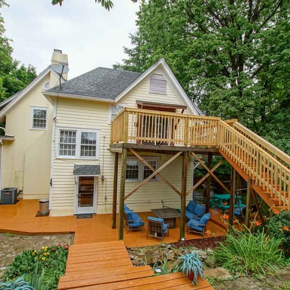 ❤ The Hillcrest House with Cute Private Cottage! - Image 1