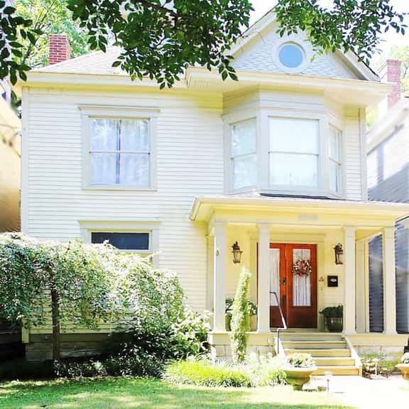 Charming 4BR Highlands Victorian w/Pool - Image 1