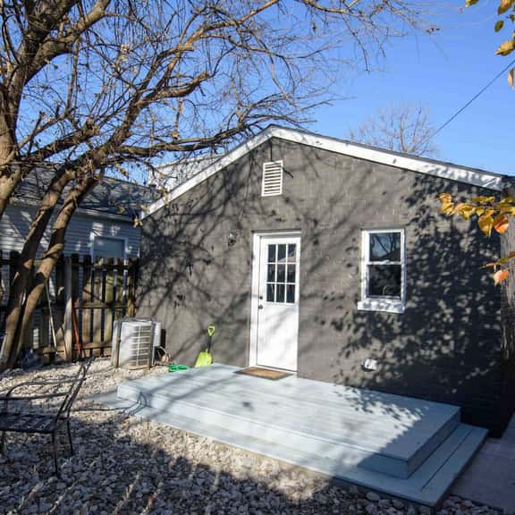The Julep House NuLu > Gorgeous 3 BR Prime Spot - Image 1