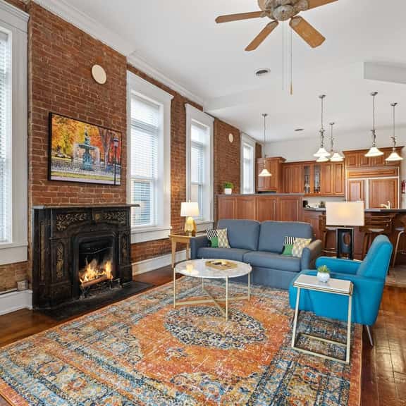 The Grand Slam @Nulu Marketplace~4 Units, Sleep 22 - Image 1