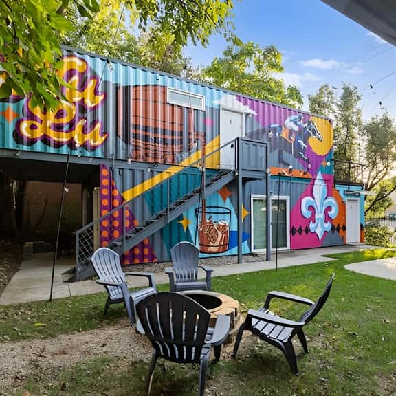 Eco and Work Friendly Stay Near NuLu and Downtown - Image 1