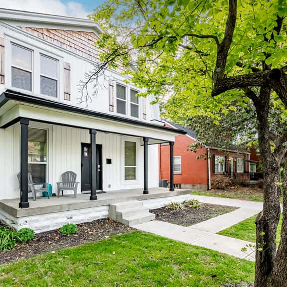 *NEW* Luxury 4BR Highlands Farmhouse Near Everything! - Image 1