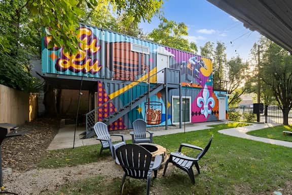 2-Unit Work Friendly Stay | Near Breweries & NuLu! - Image 2