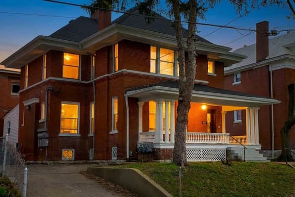 King of the Highlands ♚ HUGE 7BR 6BA->Game Room - Image 1